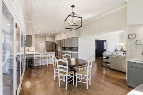 8814 Sanshire Avenue Dallas TX 75231