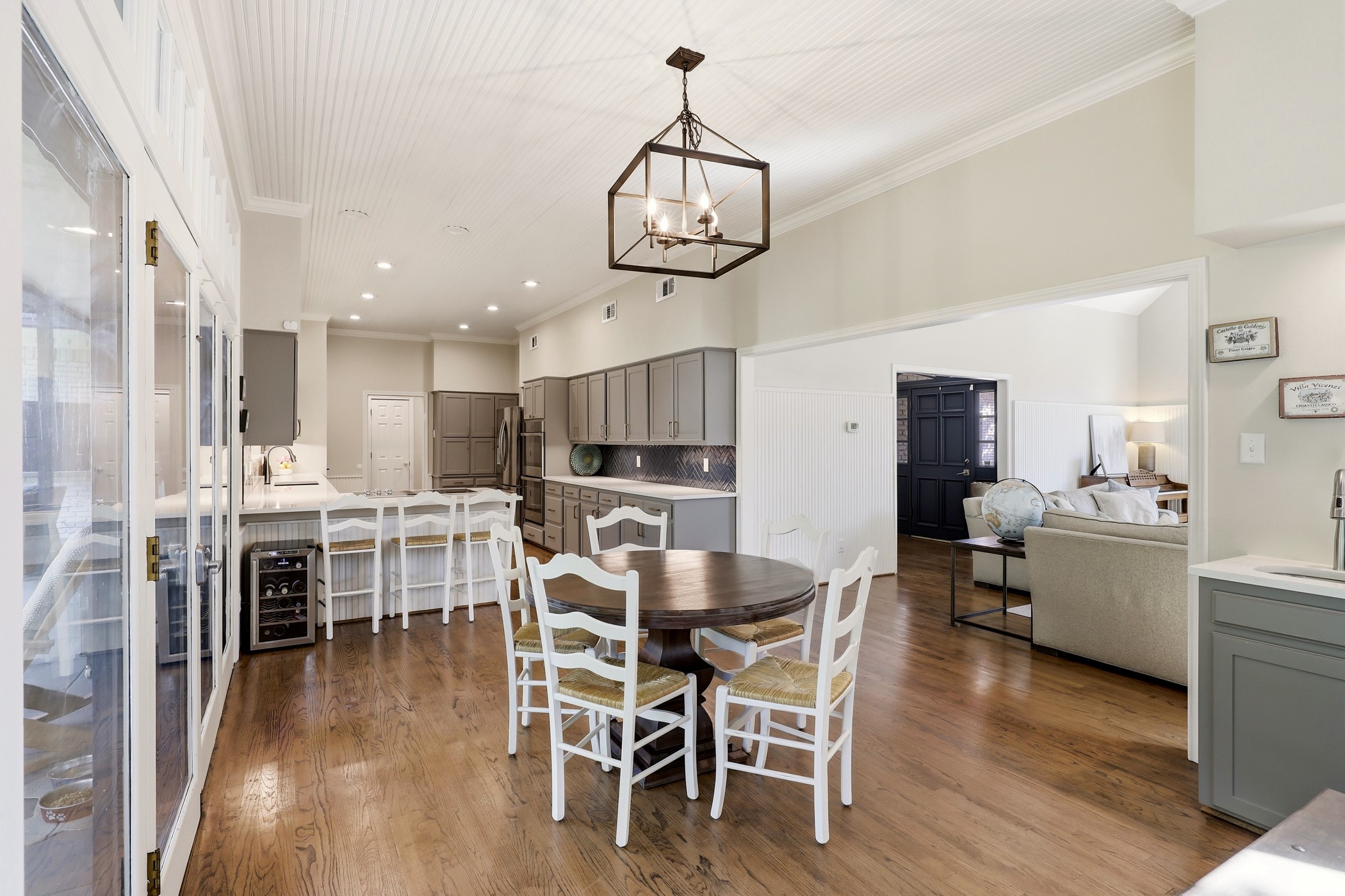 8814 Sanshire Avenue Dallas TX 75231
