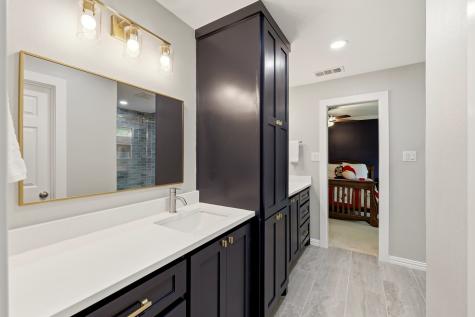 8814 Sanshire Avenue Dallas TX 75231