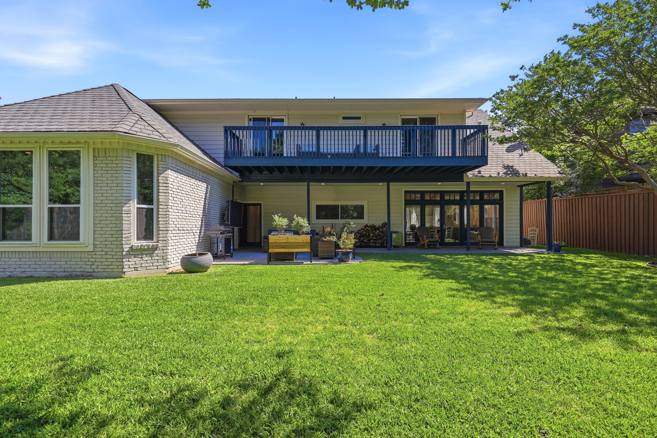 8814 Sanshire Avenue Dallas TX 75231