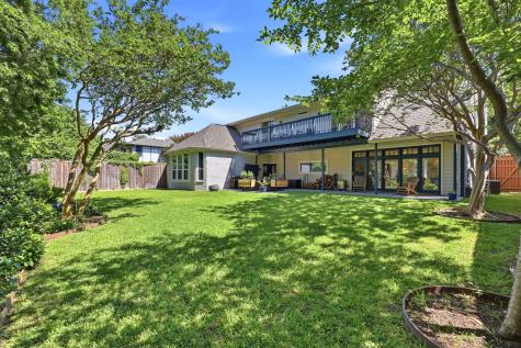 8814 Sanshire Avenue Dallas TX 75231