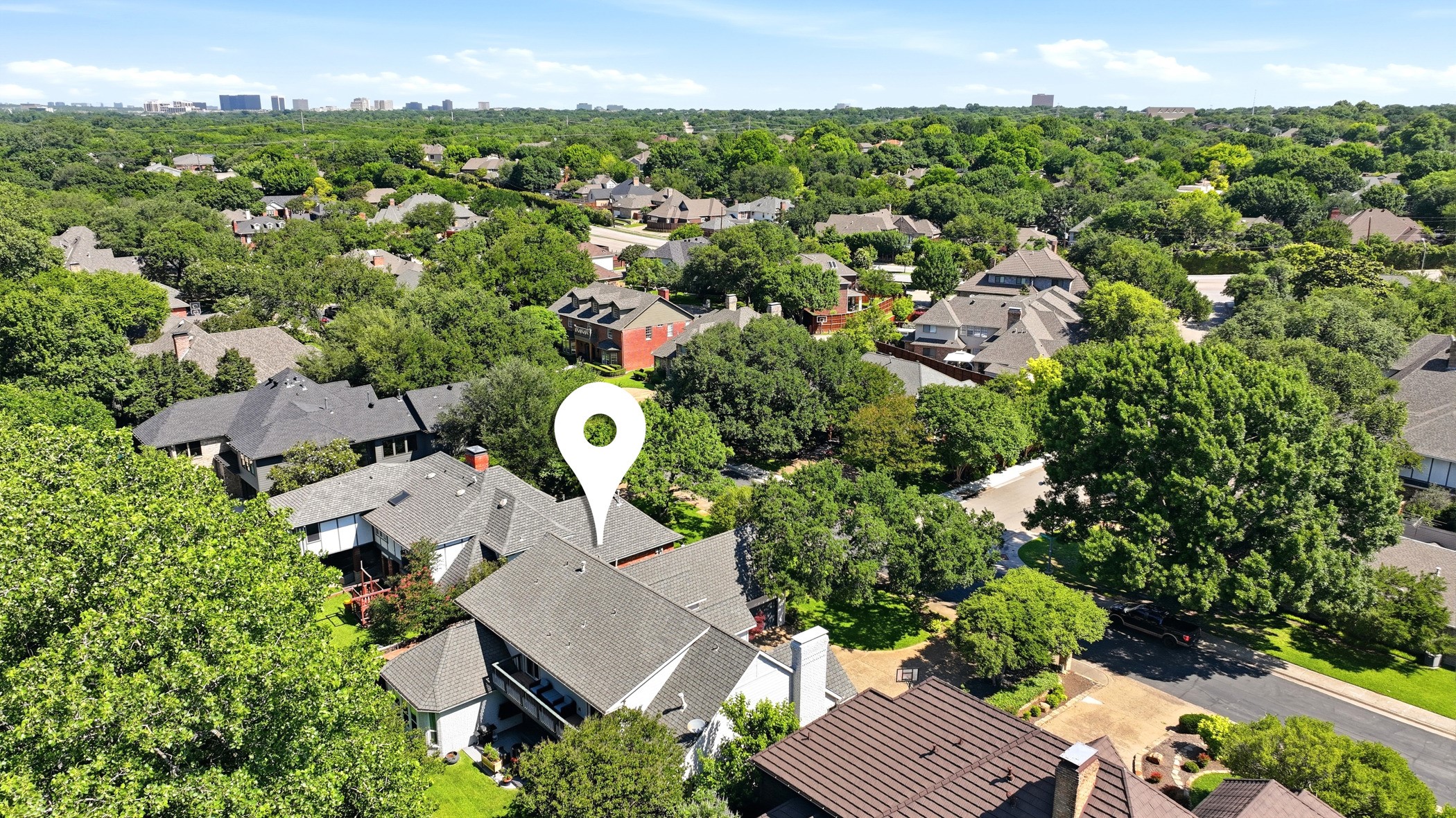 8814 Sanshire Avenue Dallas TX 75231