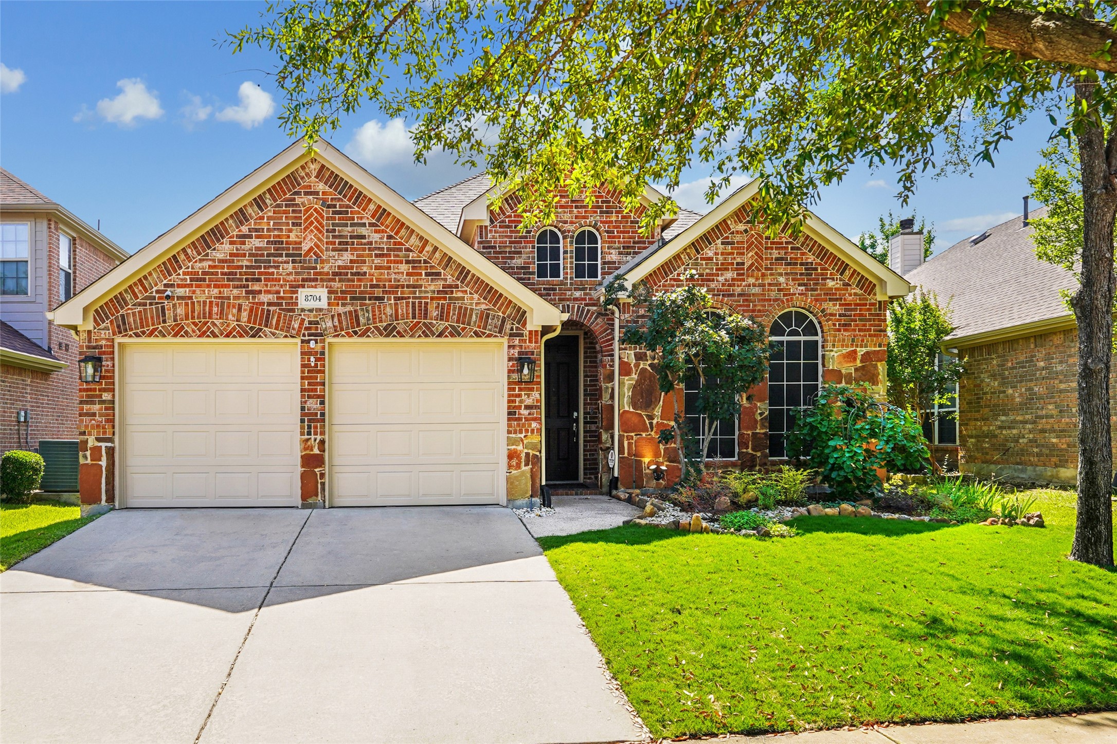 8704 Dayton Drive Lantana TX 76226