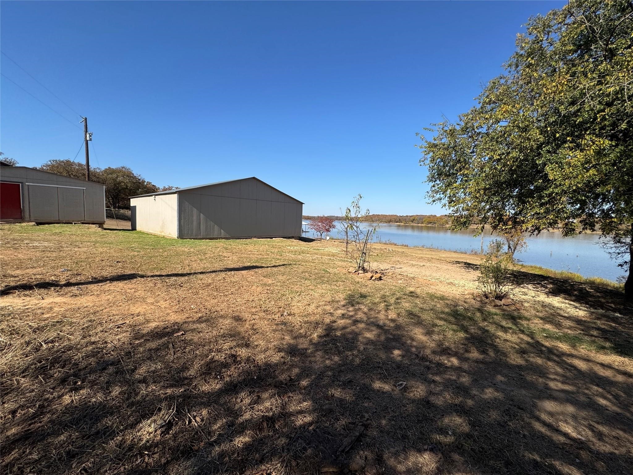819 Captain S Drive Bowie TX 76230