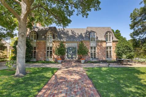 6300 Curzon Avenue Fort Worth TX 76116
