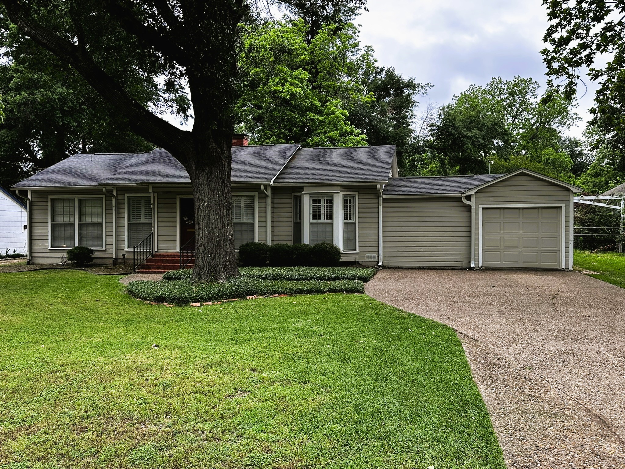305 Grace Lane Terrell TX 75160