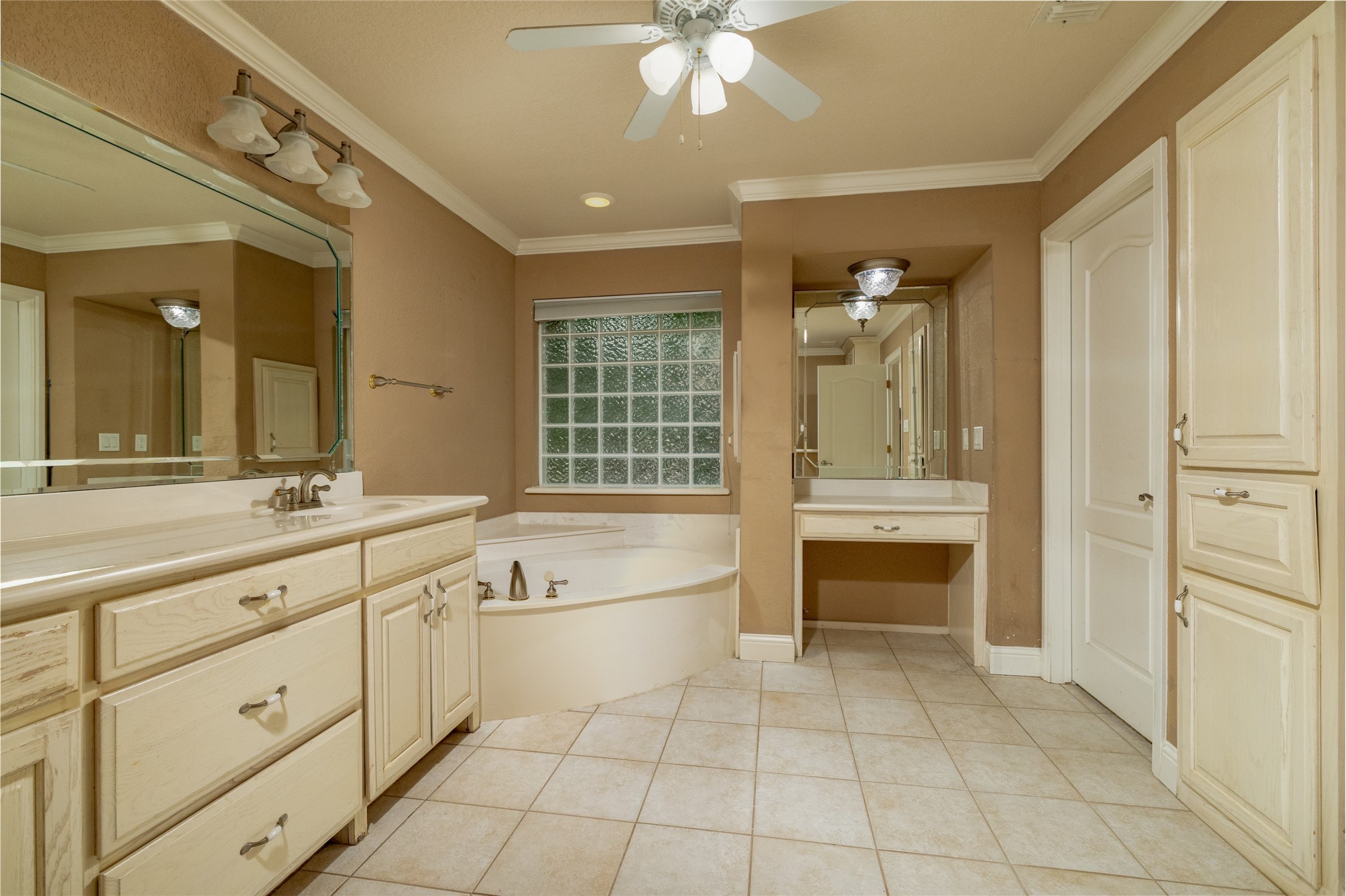 603 Runaway Bay Drive Runaway Bay TX 76426