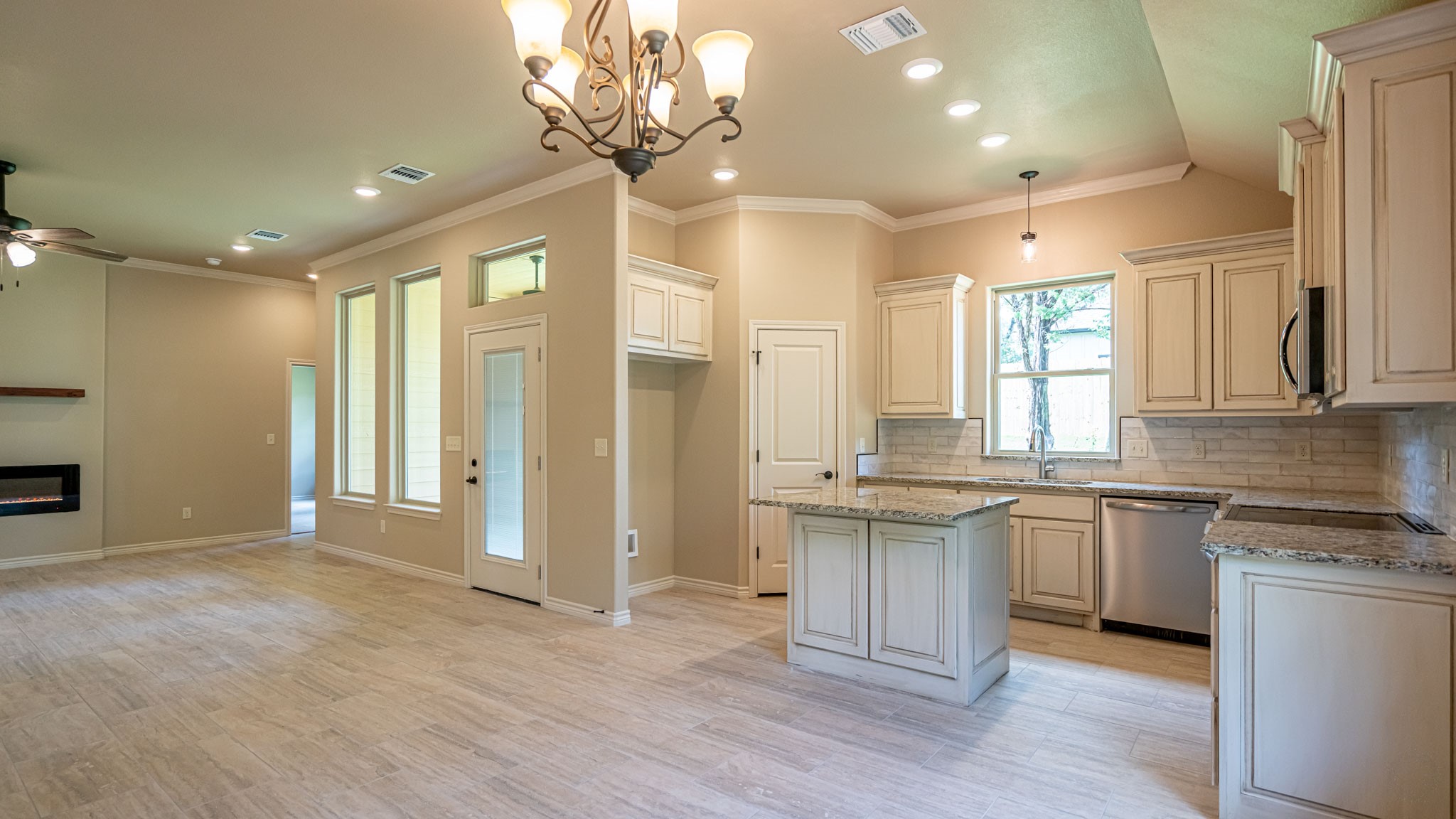 2714 Austin Drive Granbury TX 76048
