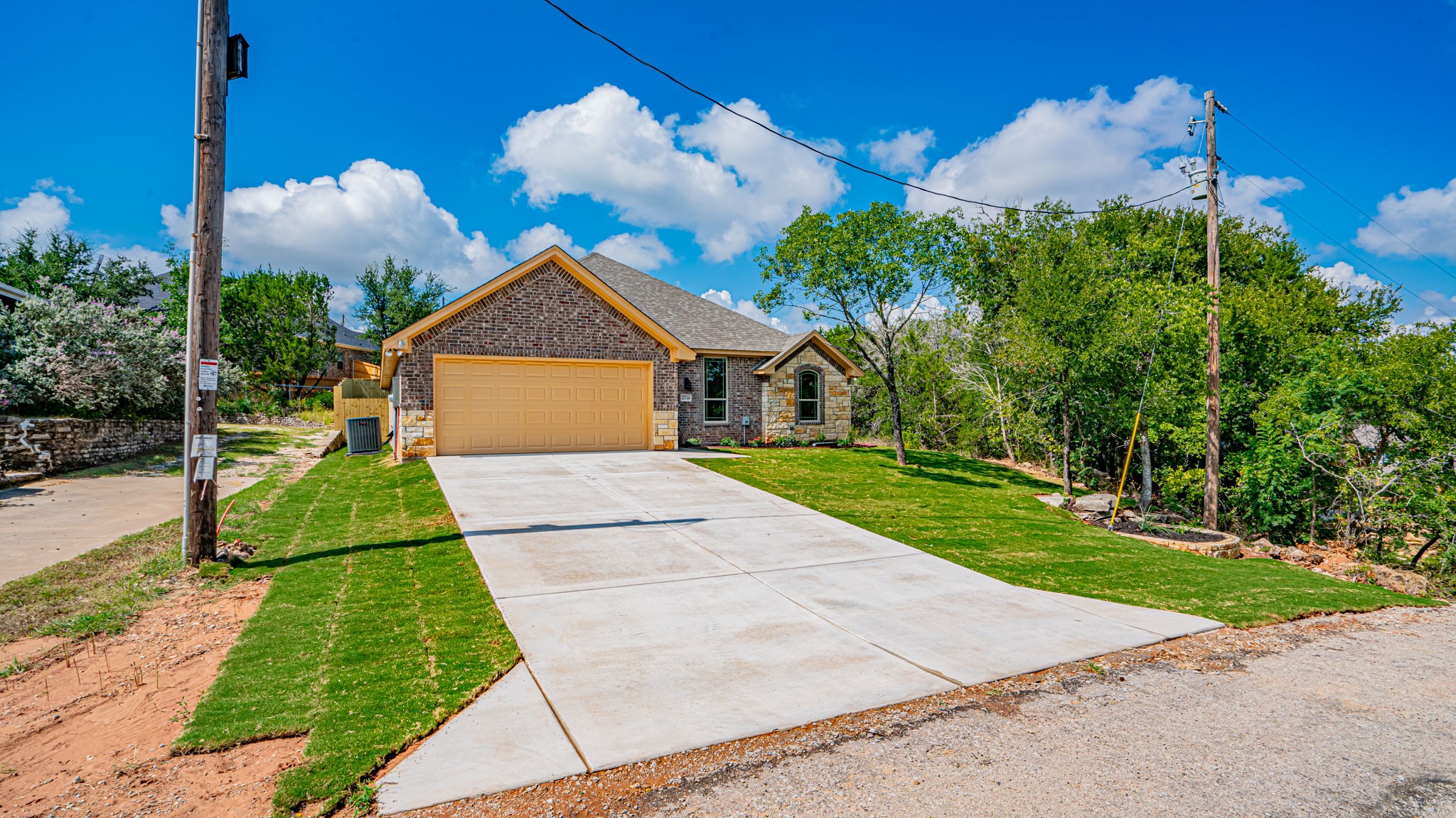 2714 Austin Drive Granbury TX 76048