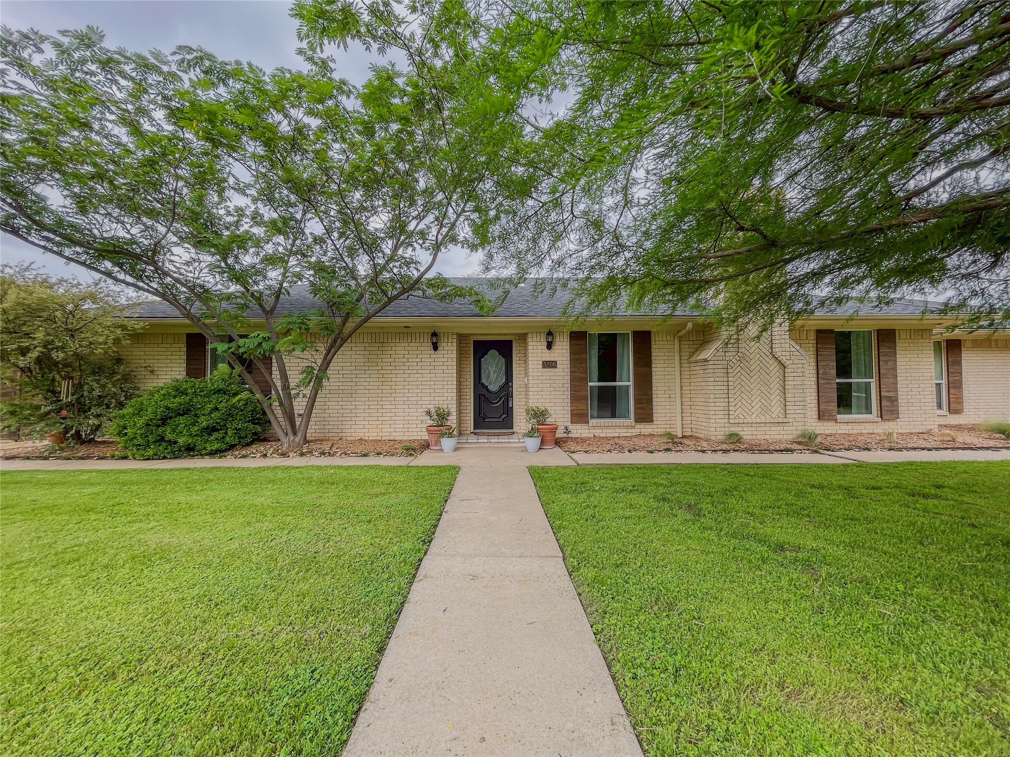 3206 Darby Lane Denton TX 76207