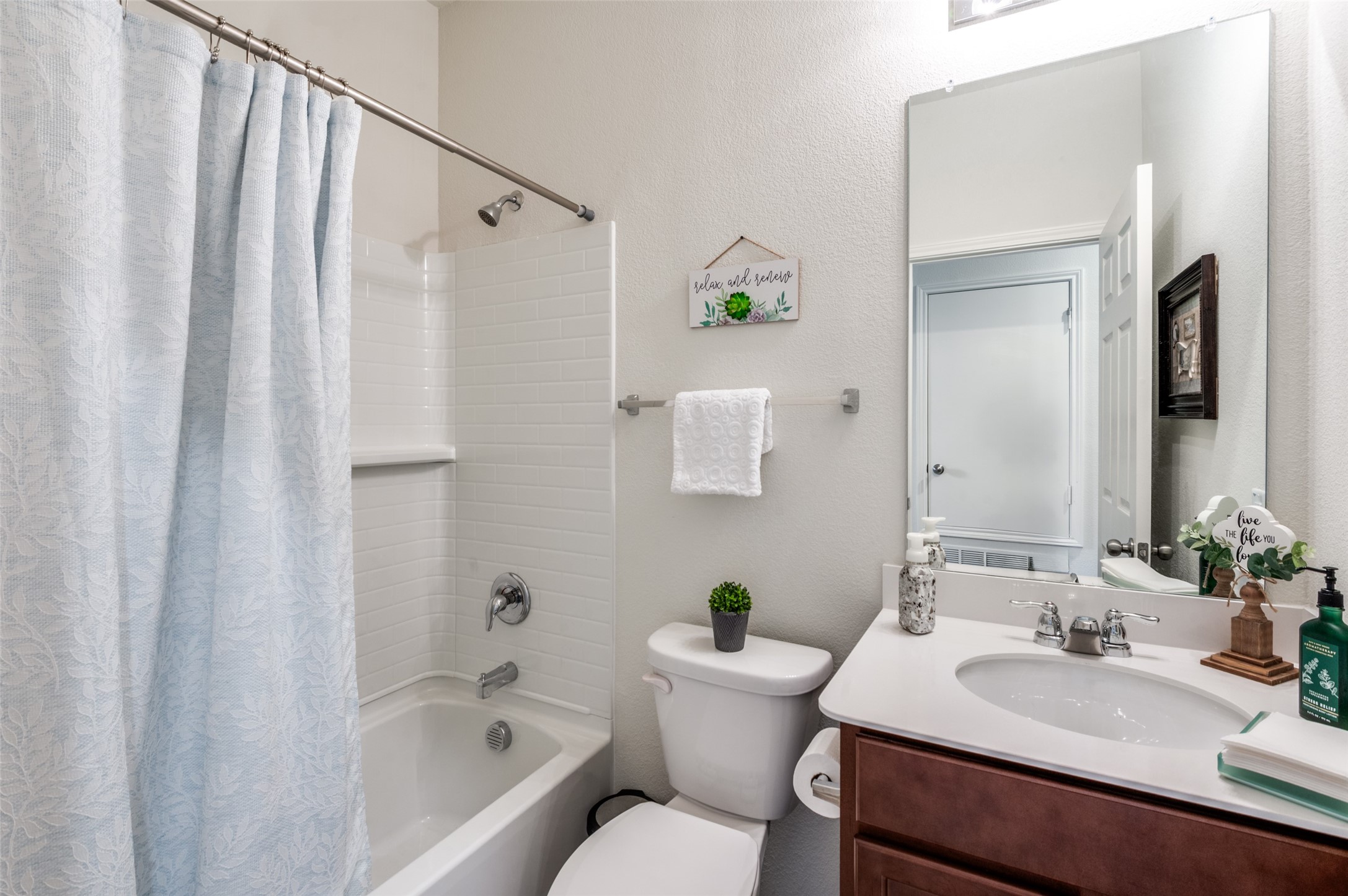 1333 Vernon Drive Aubrey TX 76227