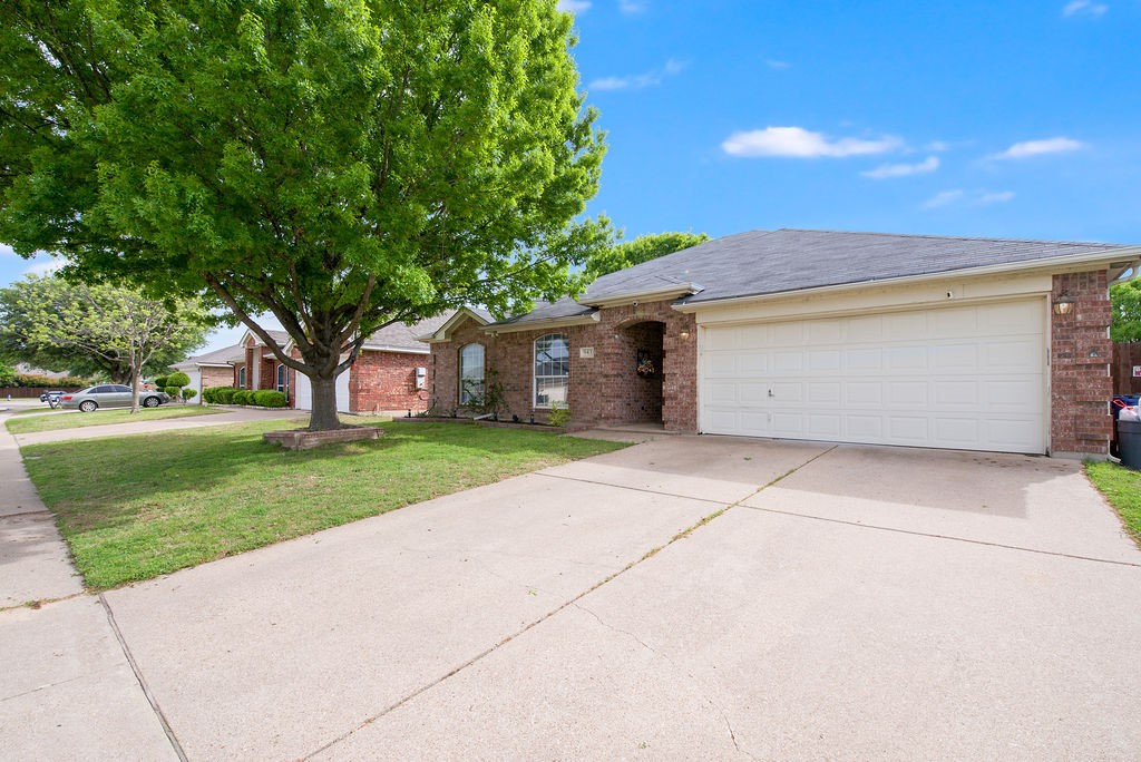 943 Morgan Drive Burleson TX 76028