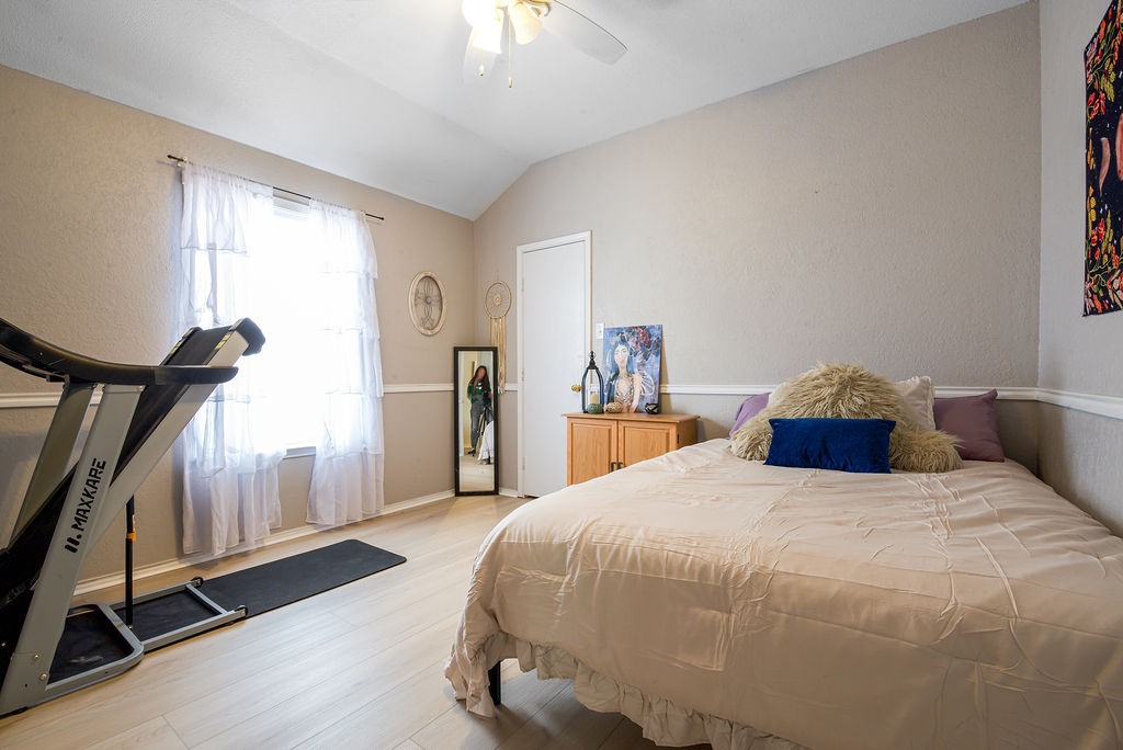 943 Morgan Drive Burleson TX 76028