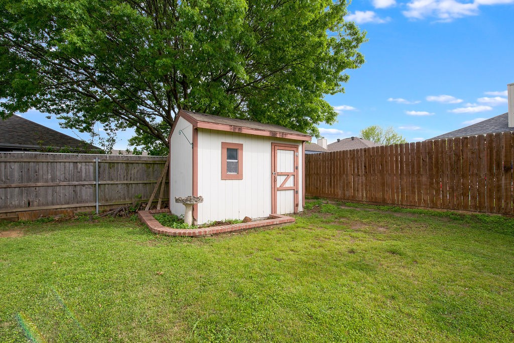 943 Morgan Drive Burleson TX 76028