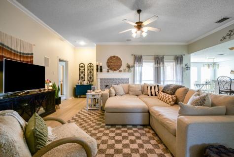 943 Morgan Drive Burleson TX 76028
