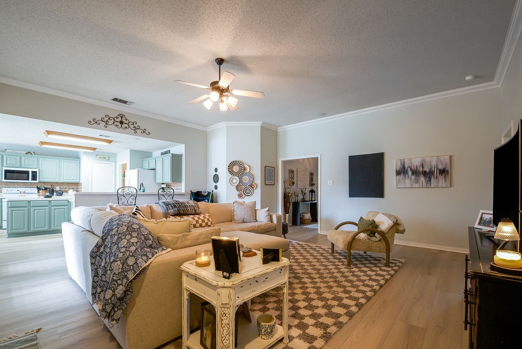 943 Morgan Drive Burleson TX 76028