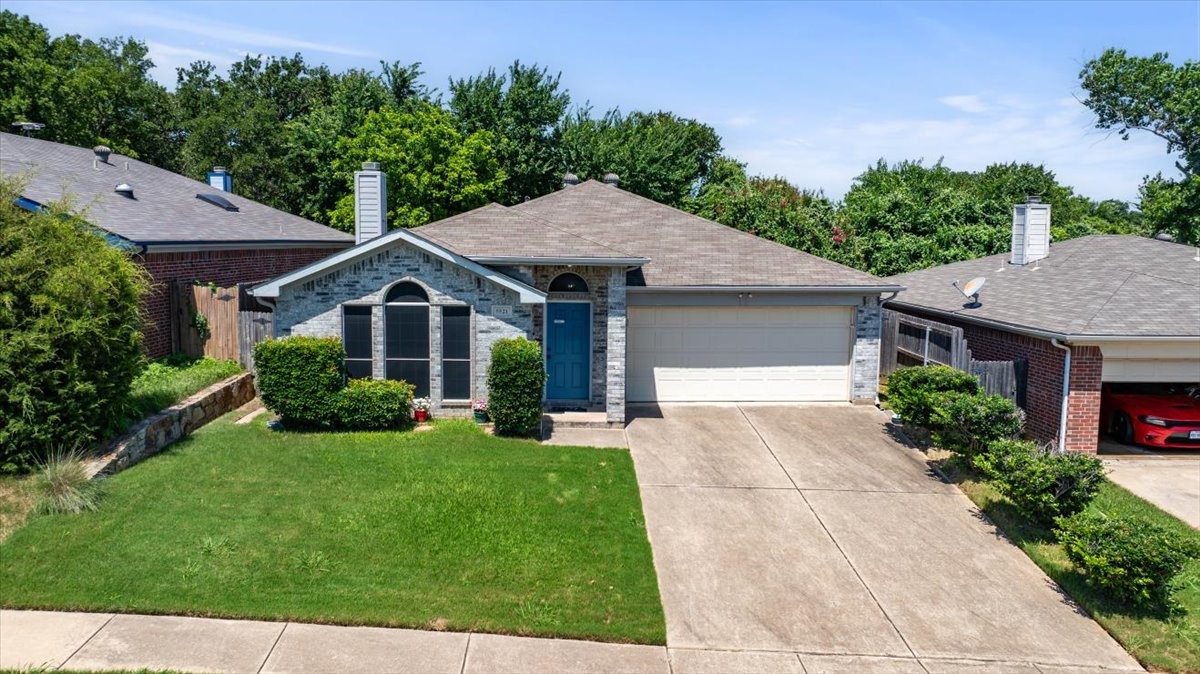 5521 Alta Verde Circle Arlington TX 76017