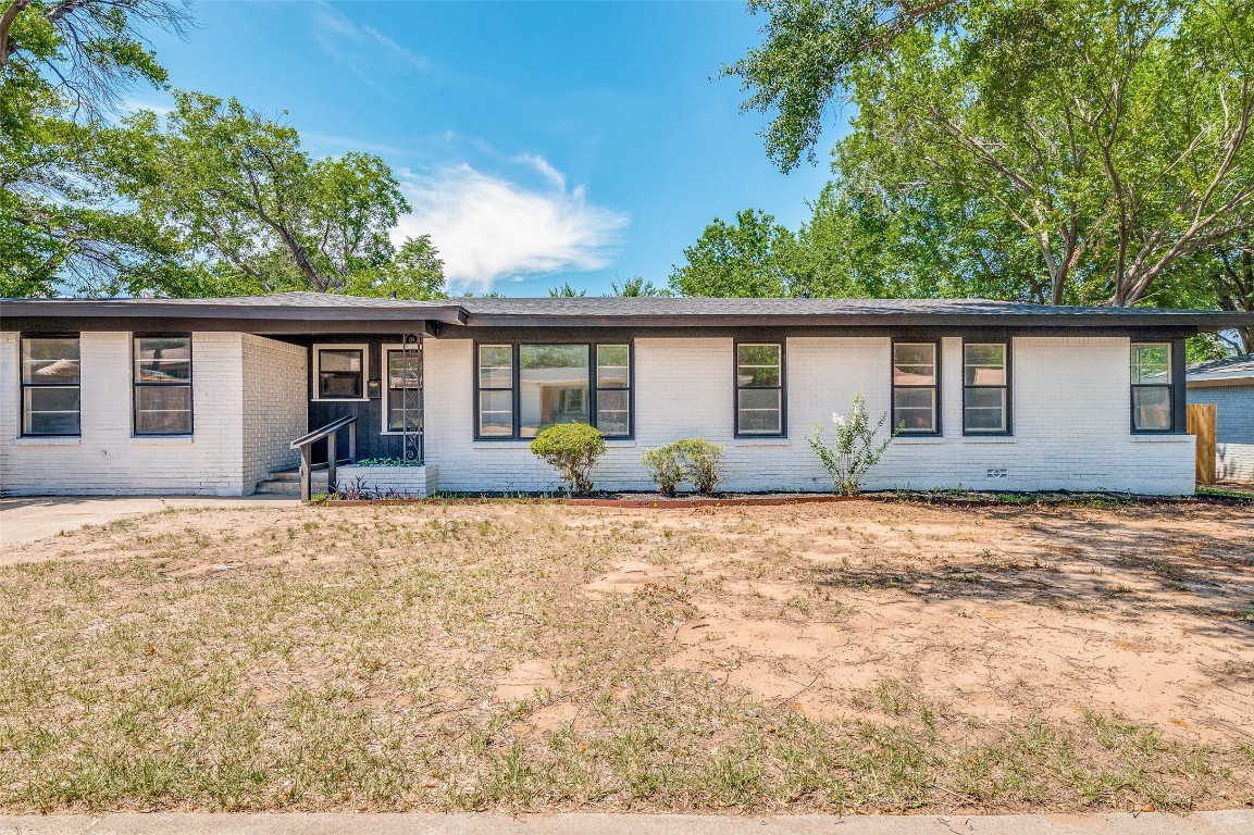 6717 Hightower Street Fort Worth TX 76112