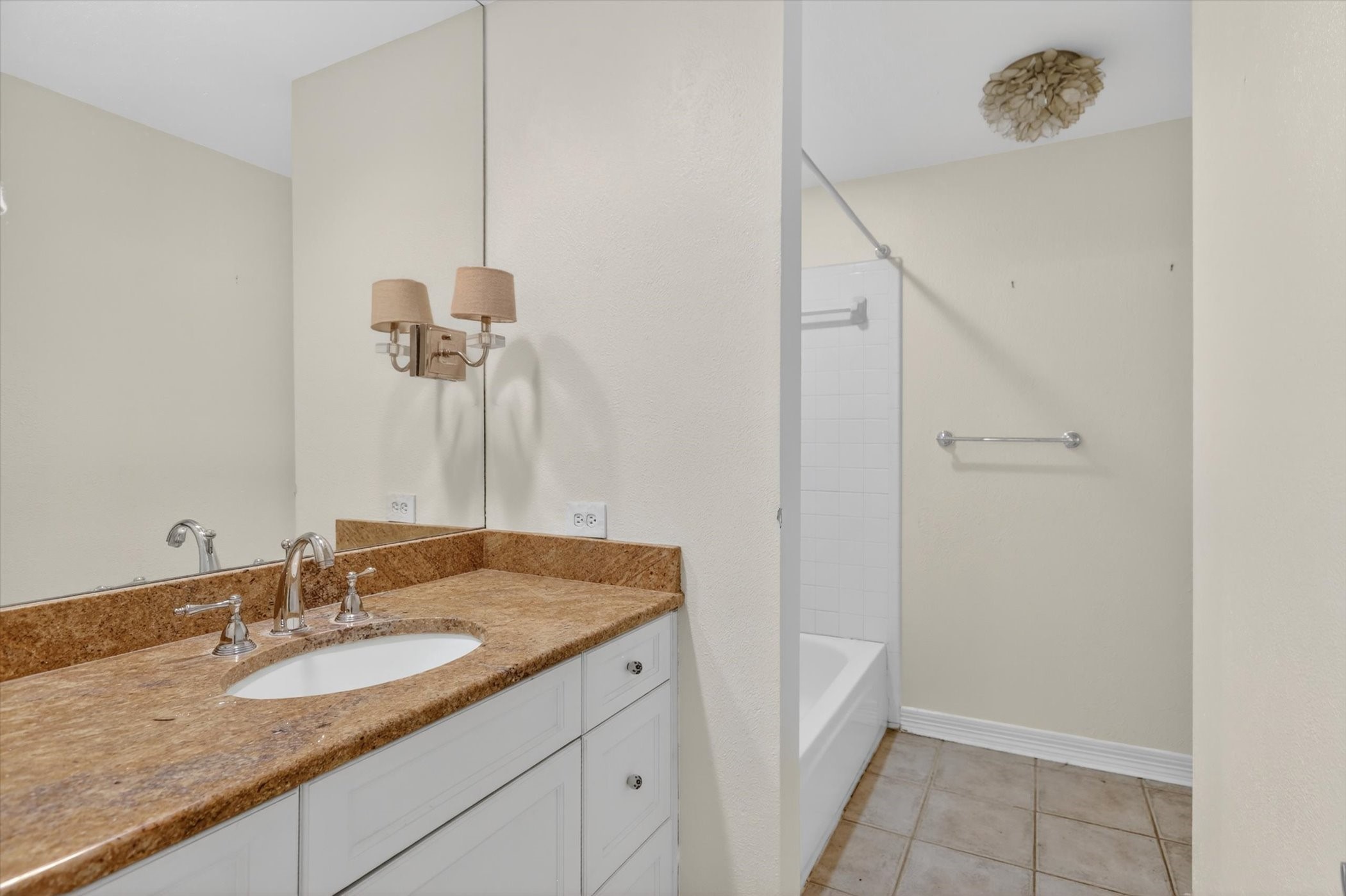 5059 Golden Lane Fort Worth TX 76123