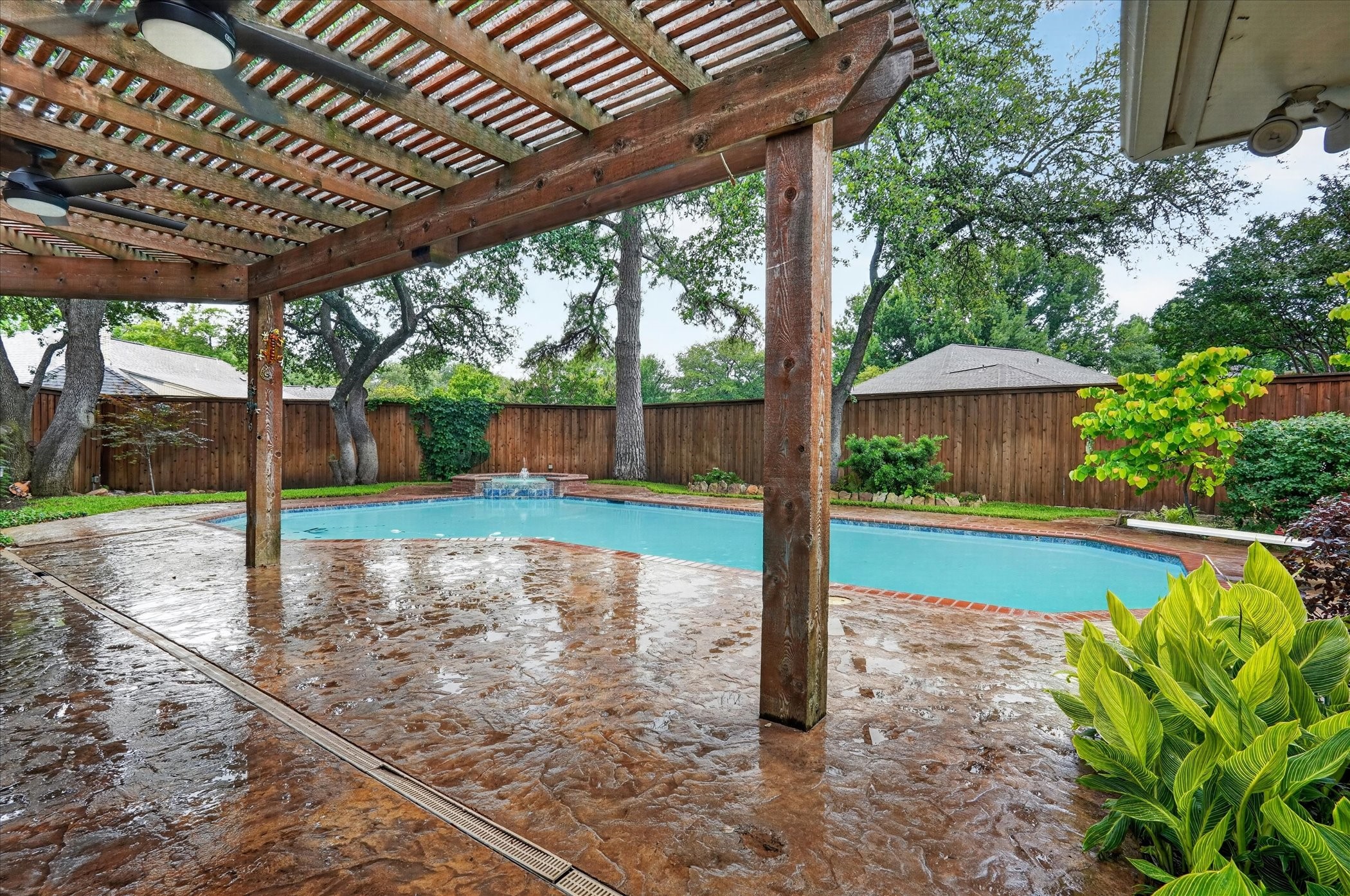 2101 Brentgate Drive Arlington TX 76017