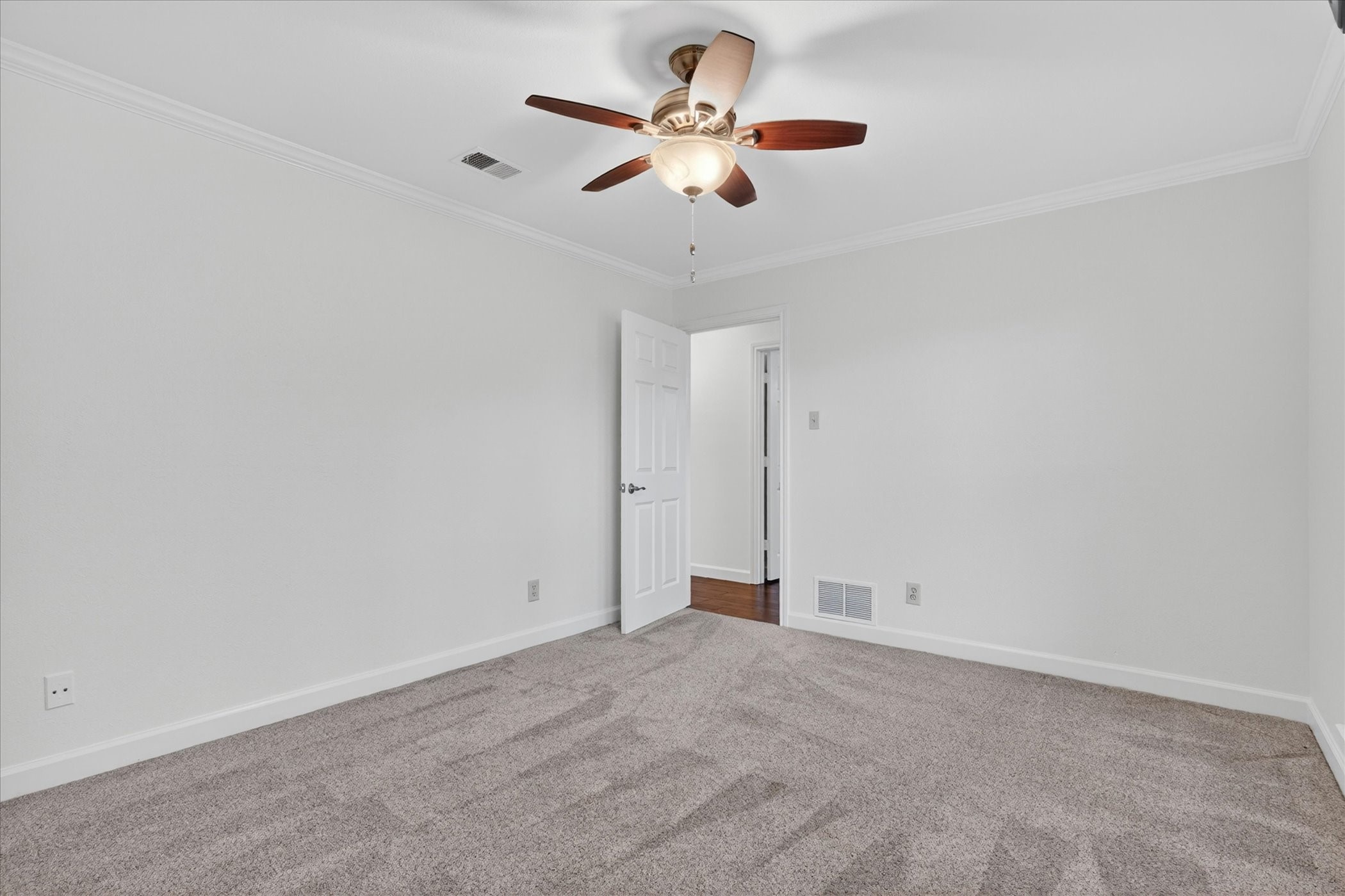 2101 Brentgate Drive Arlington TX 76017