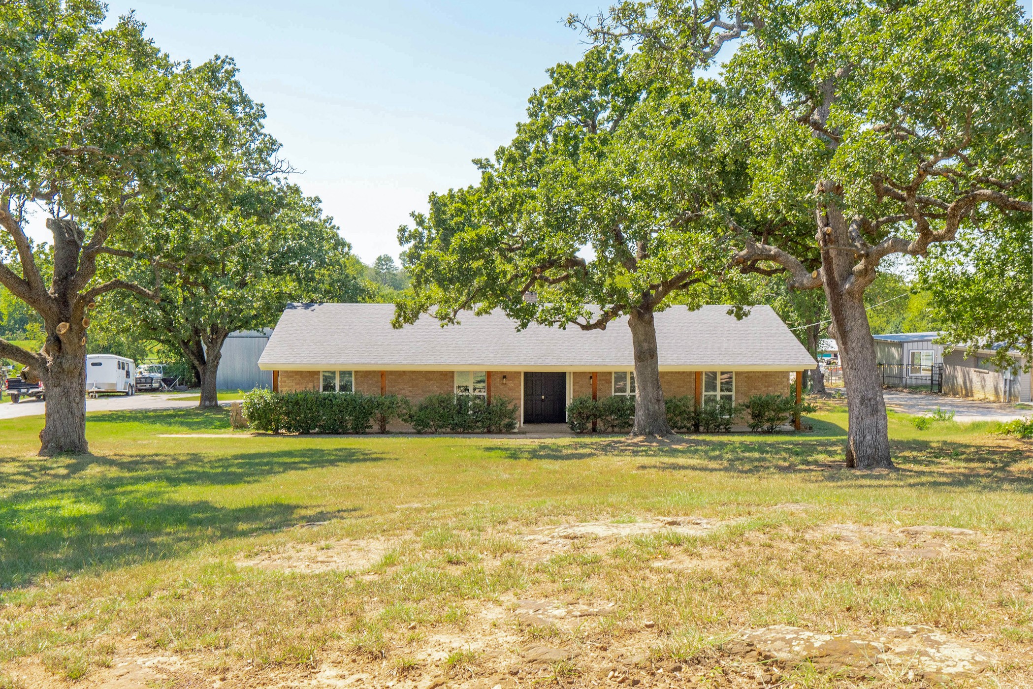2010 Valley View Drive Burleson TX 76028