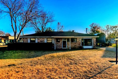 1405 Sandra Lane Grand Prairie TX 75052