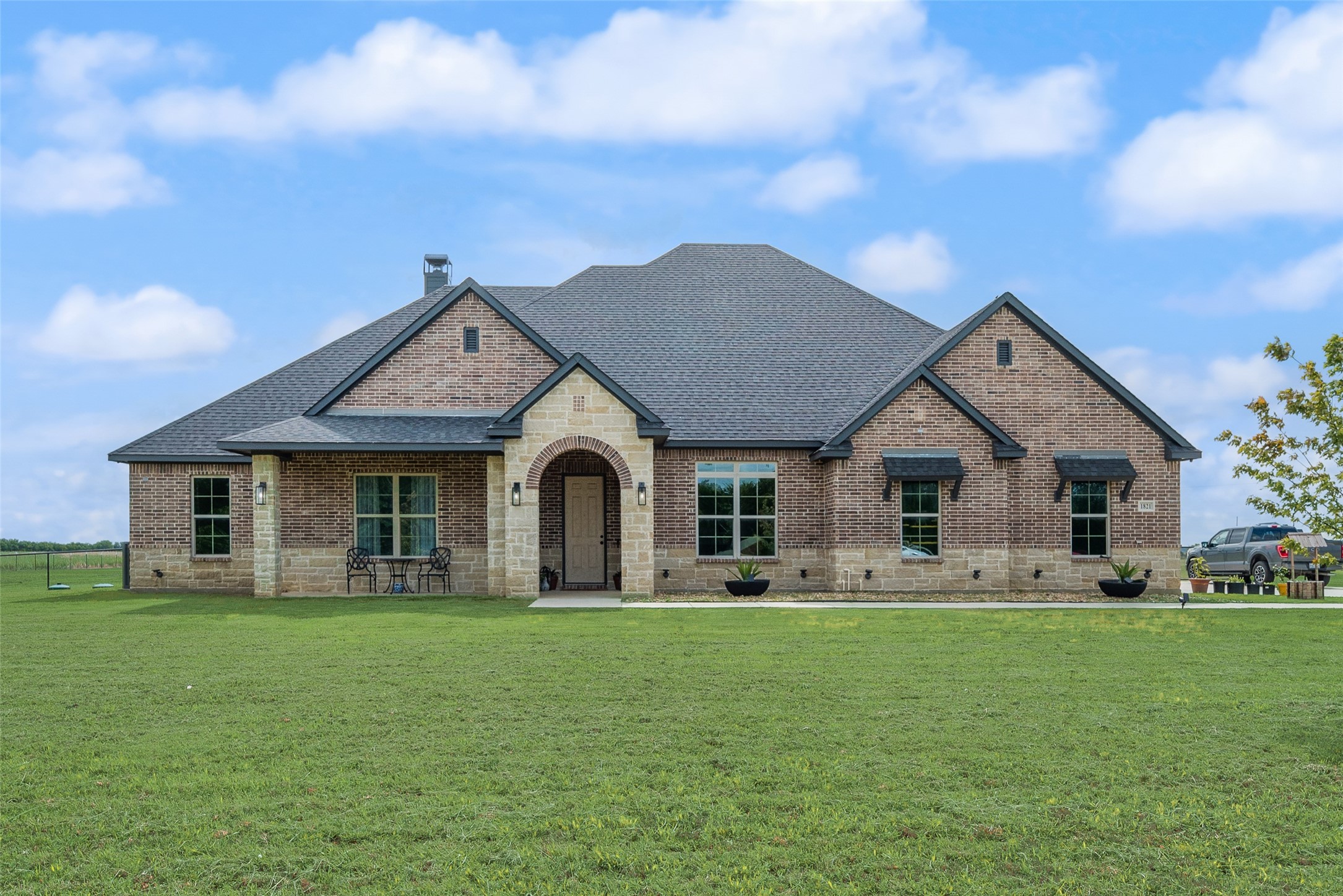 1821 E Campus Road Palmer TX 75152