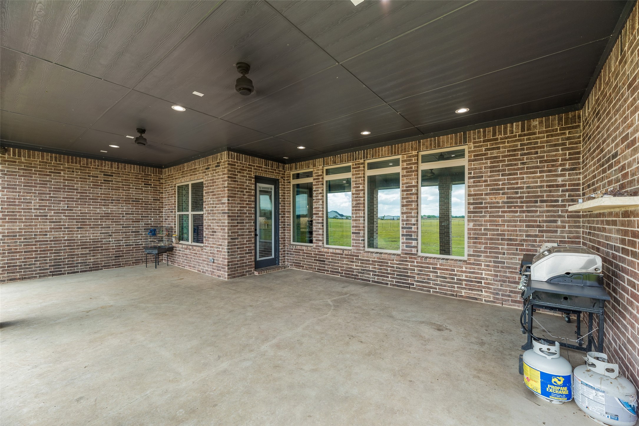 1821 E Campus Road Palmer TX 75152