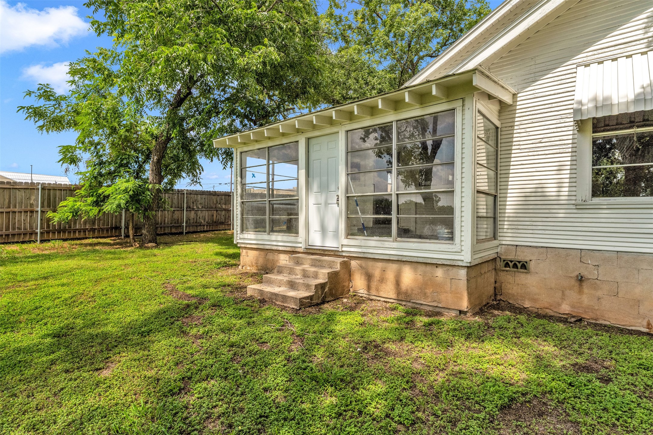 210 S 5th Street Gatesville TX 76528