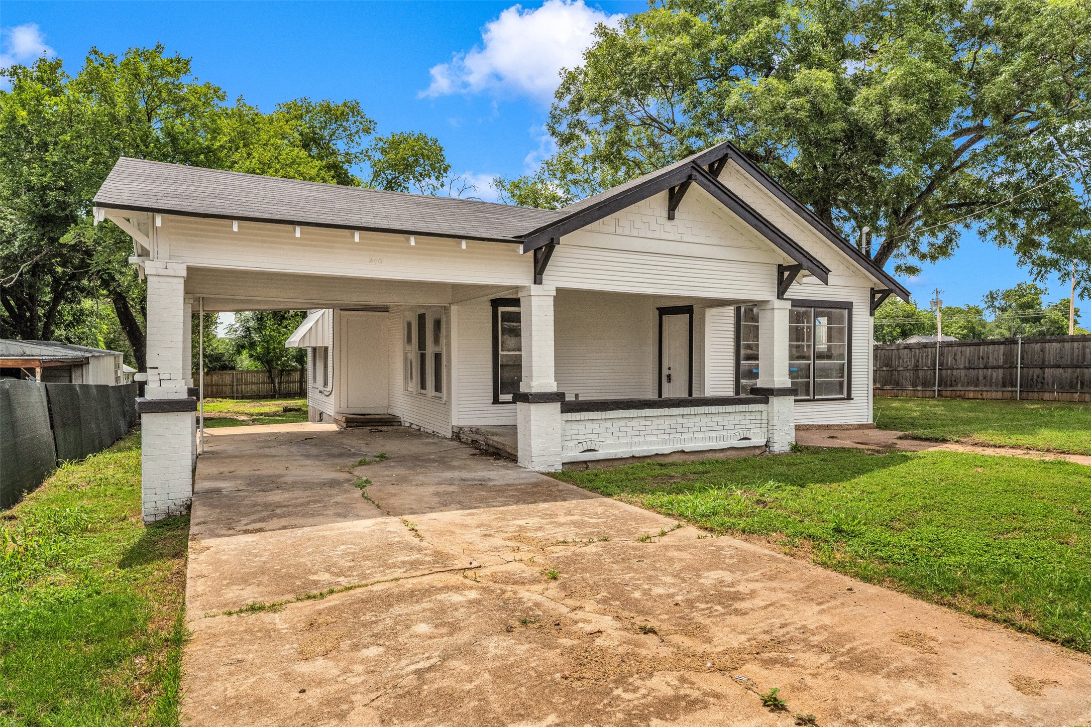 210 S 5th Street Gatesville TX 76528