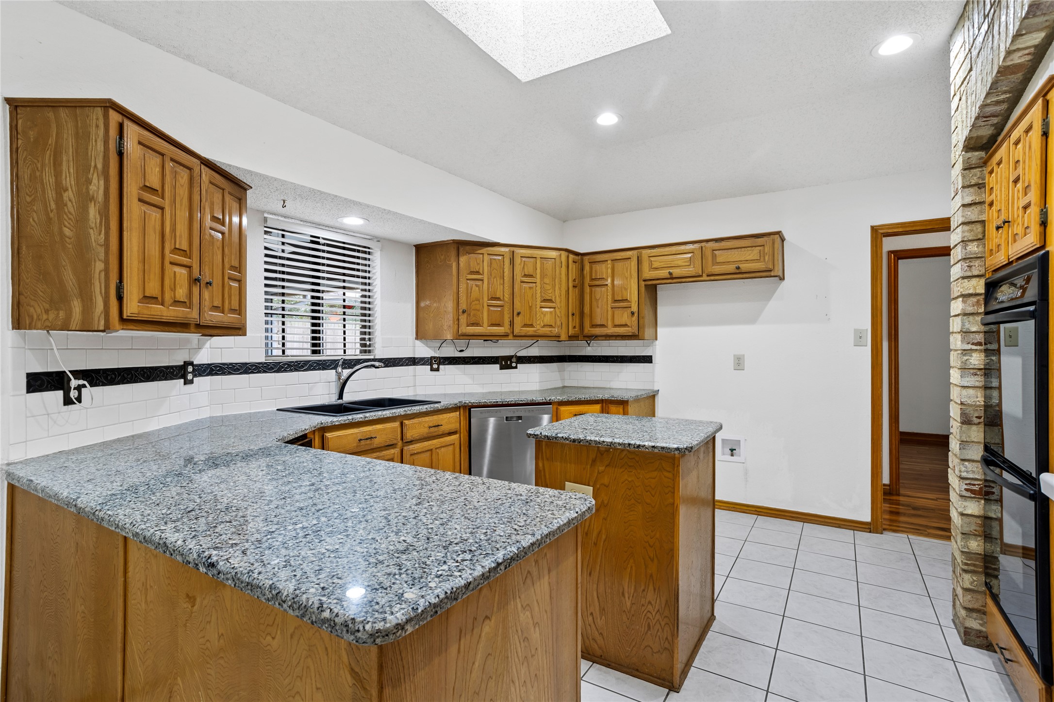 2921 Pitkin Drive Arlington TX 76006