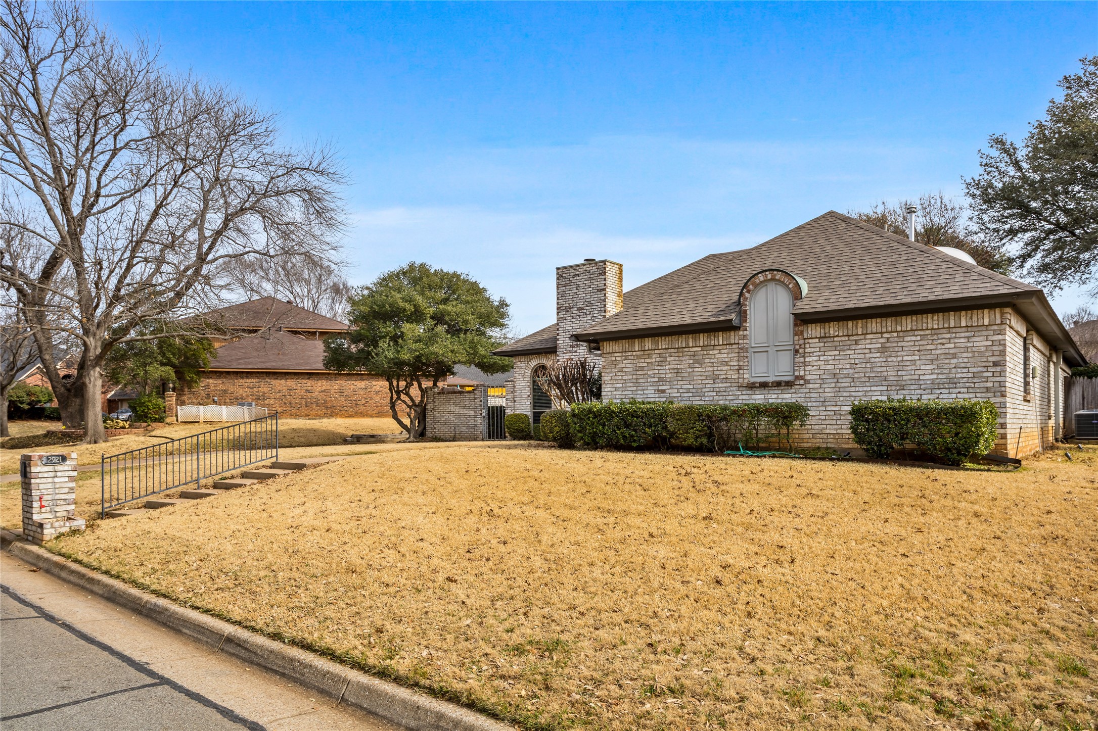 2921 Pitkin Drive Arlington TX 76006