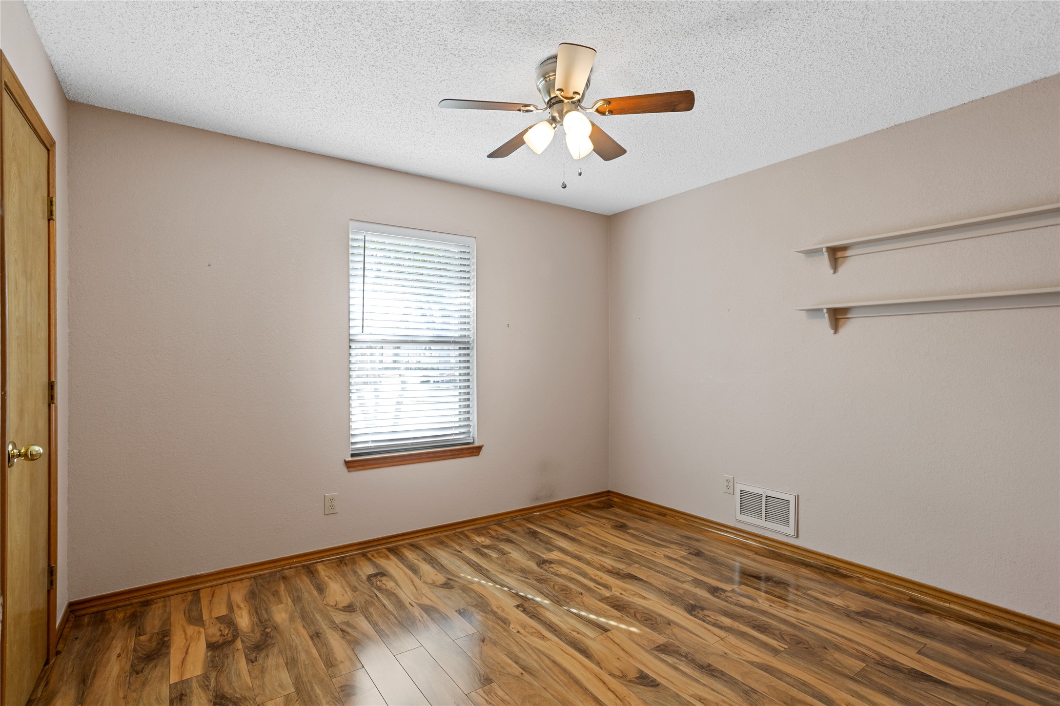 2921 Pitkin Drive Arlington TX 76006