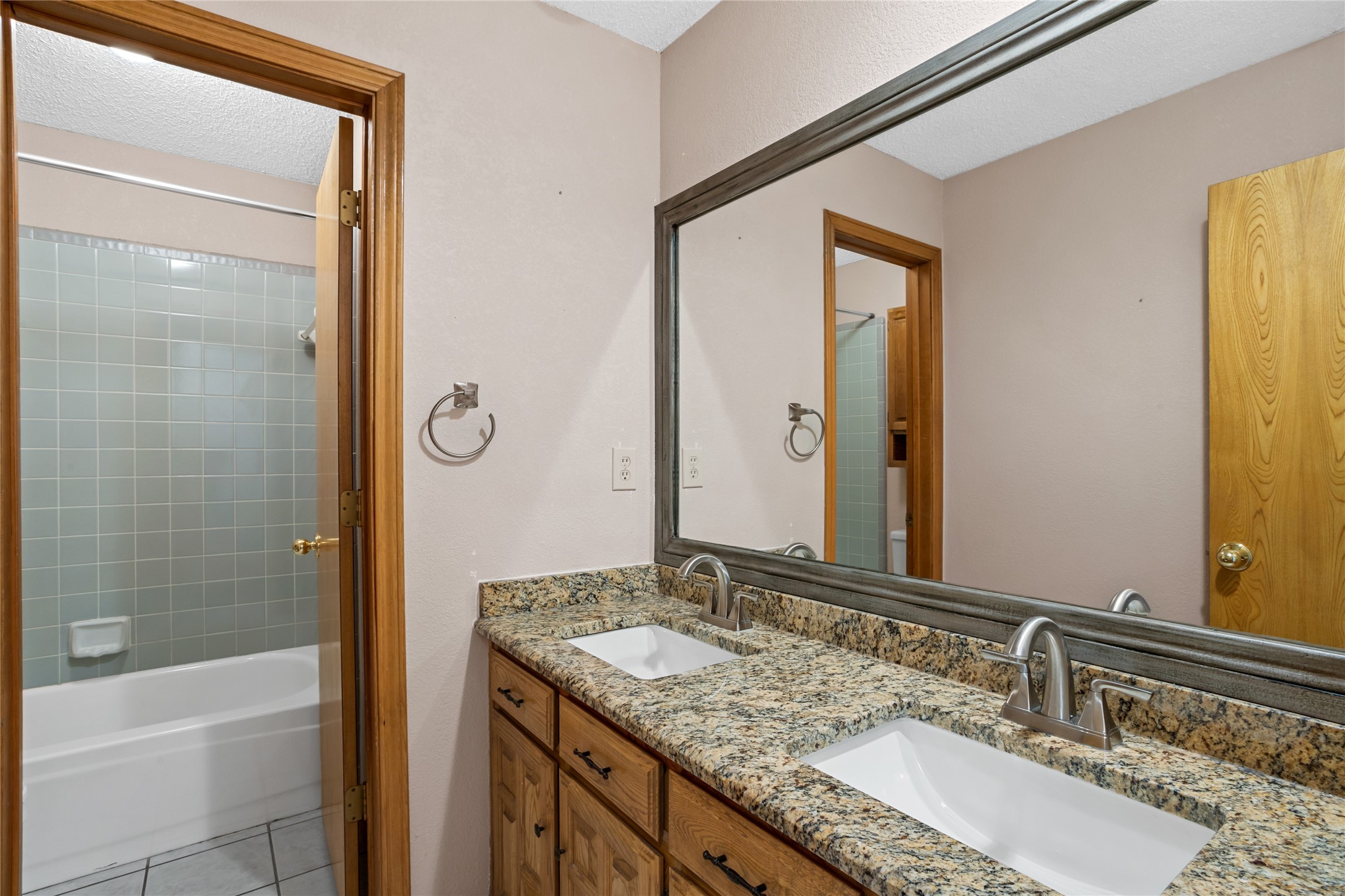 2921 Pitkin Drive Arlington TX 76006