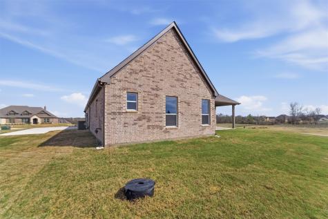 814 Valley Ridge Road Van Alstyne TX 75495