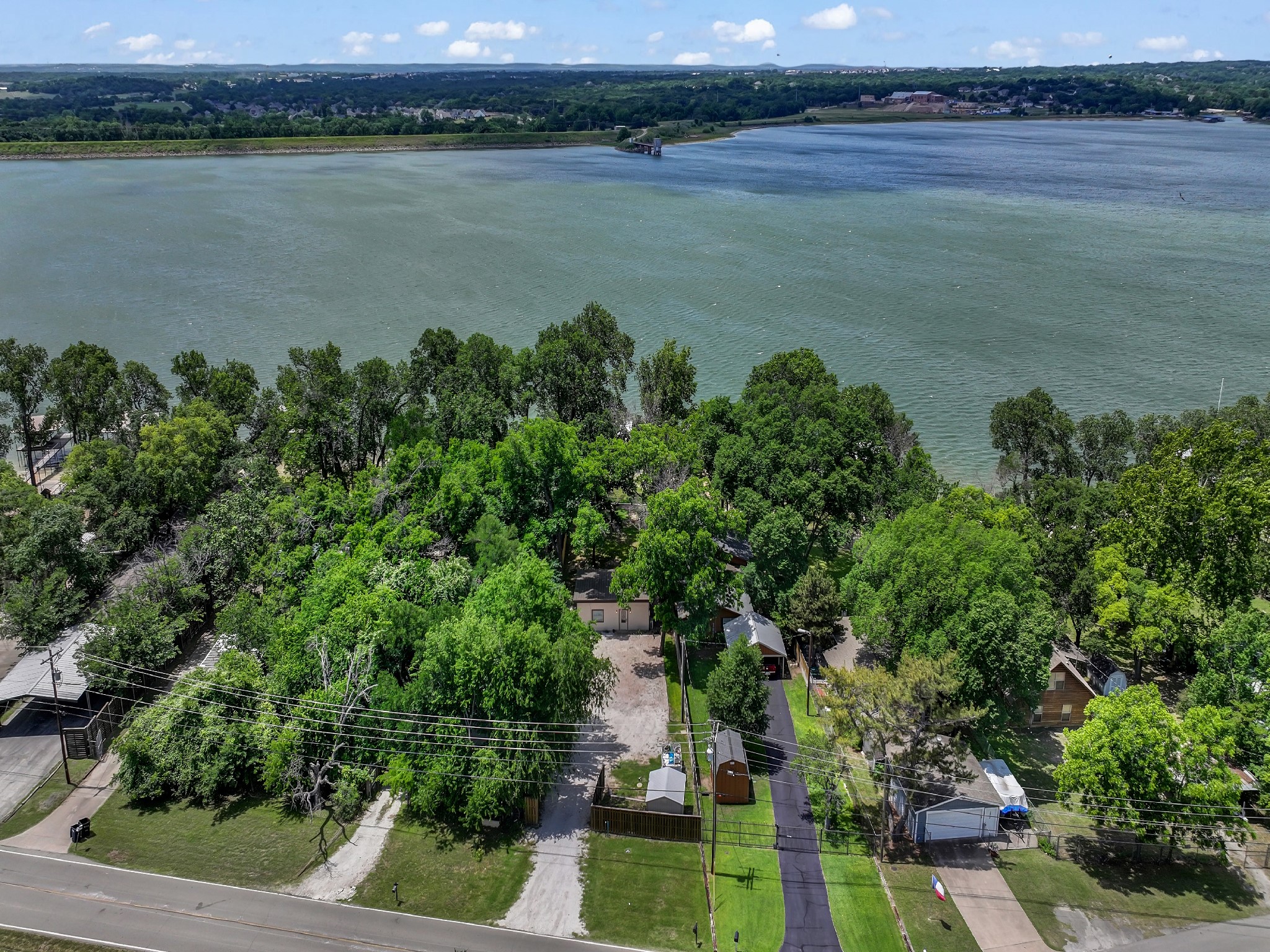 1011 E Lake Drive Weatherford TX 76087