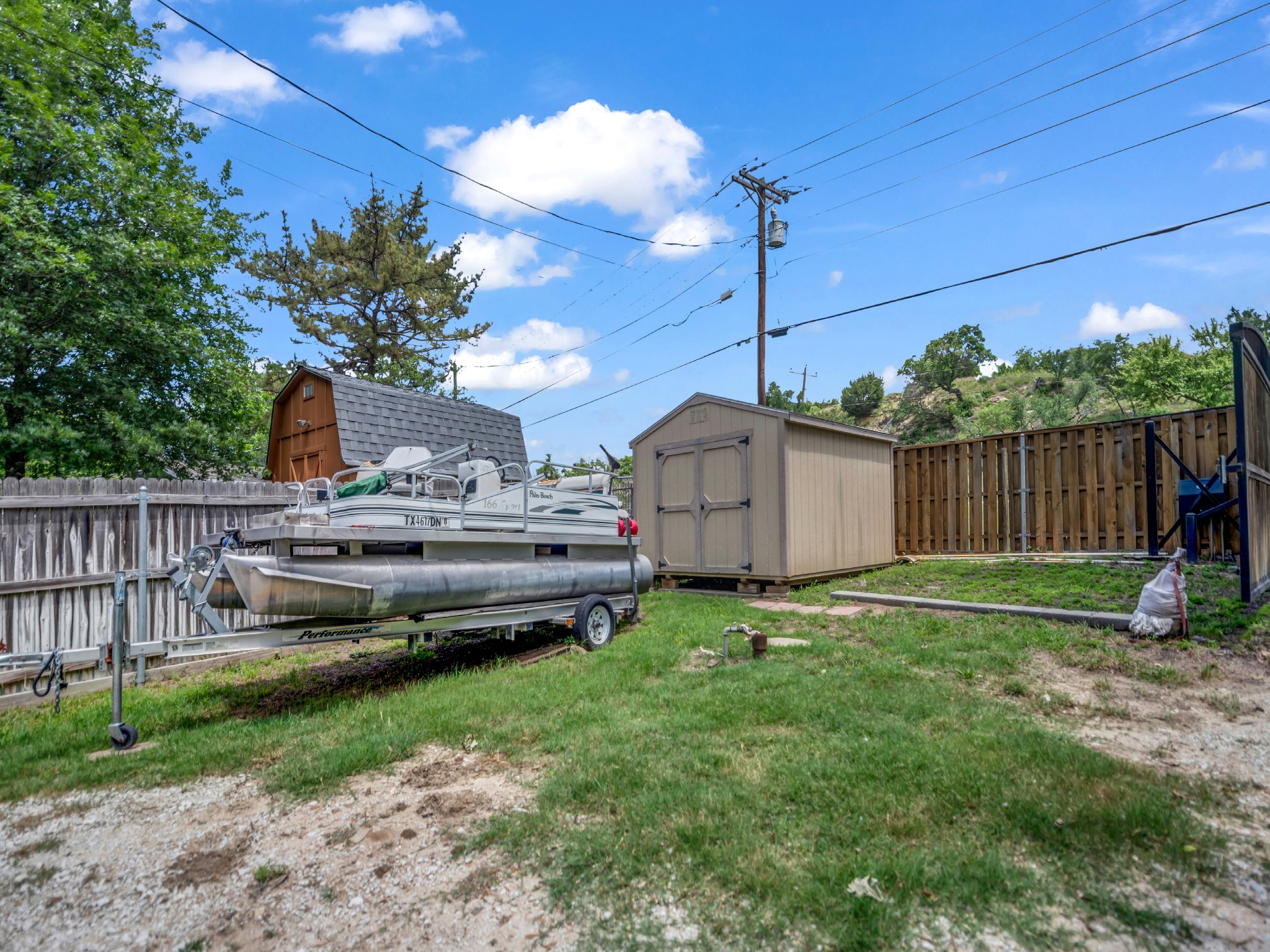 1011 E Lake Drive Weatherford TX 76087