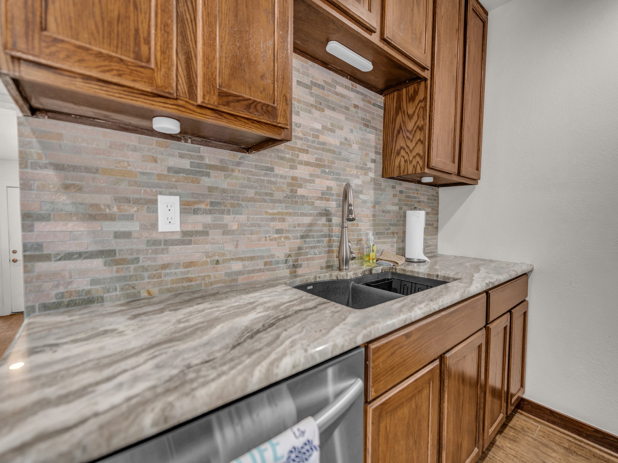 1011 E Lake Drive Weatherford TX 76087