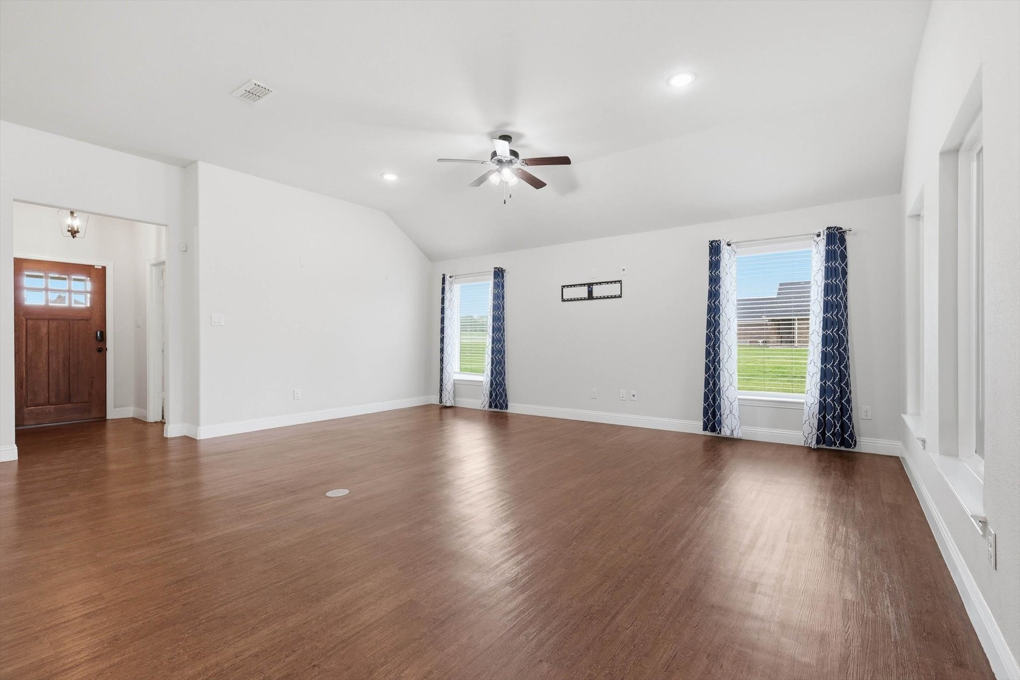 5013 Diamond Drive Sanger TX 76266
