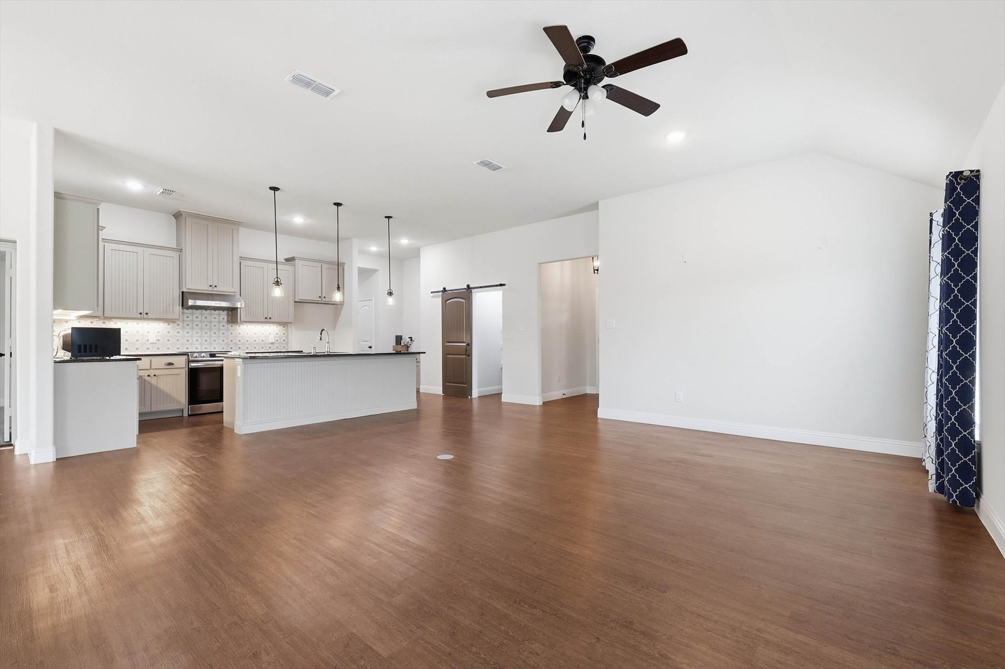 5013 Diamond Drive Sanger TX 76266