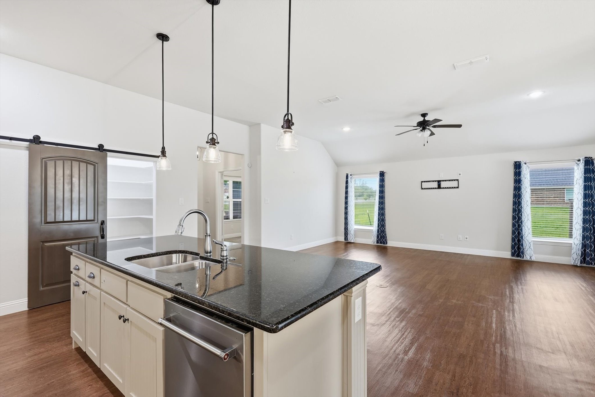 5013 Diamond Drive Sanger TX 76266