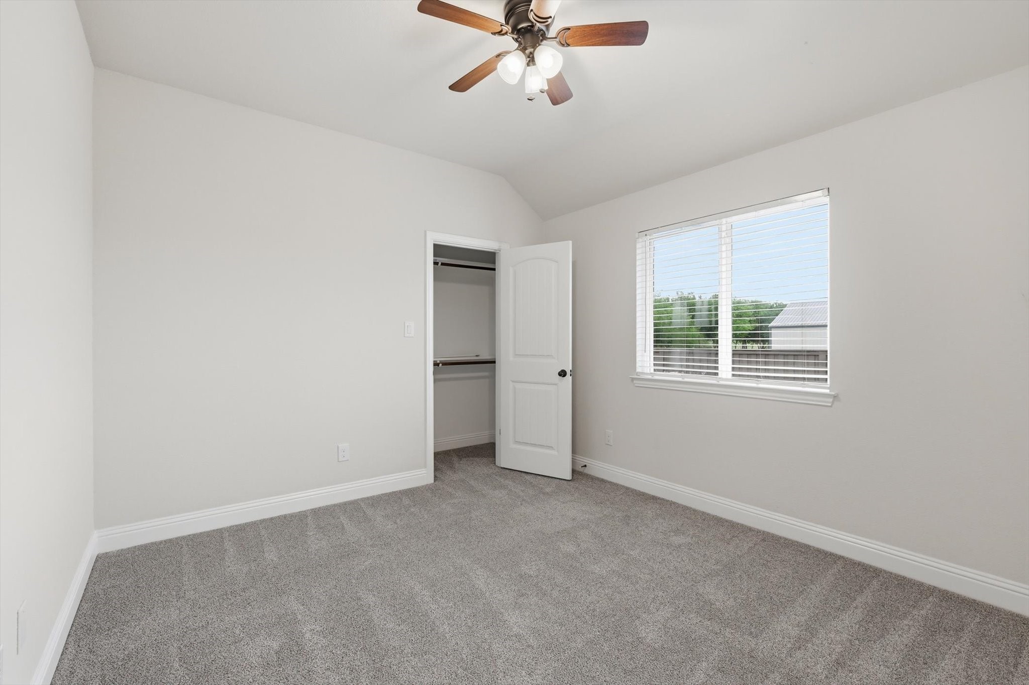 5013 Diamond Drive Sanger TX 76266