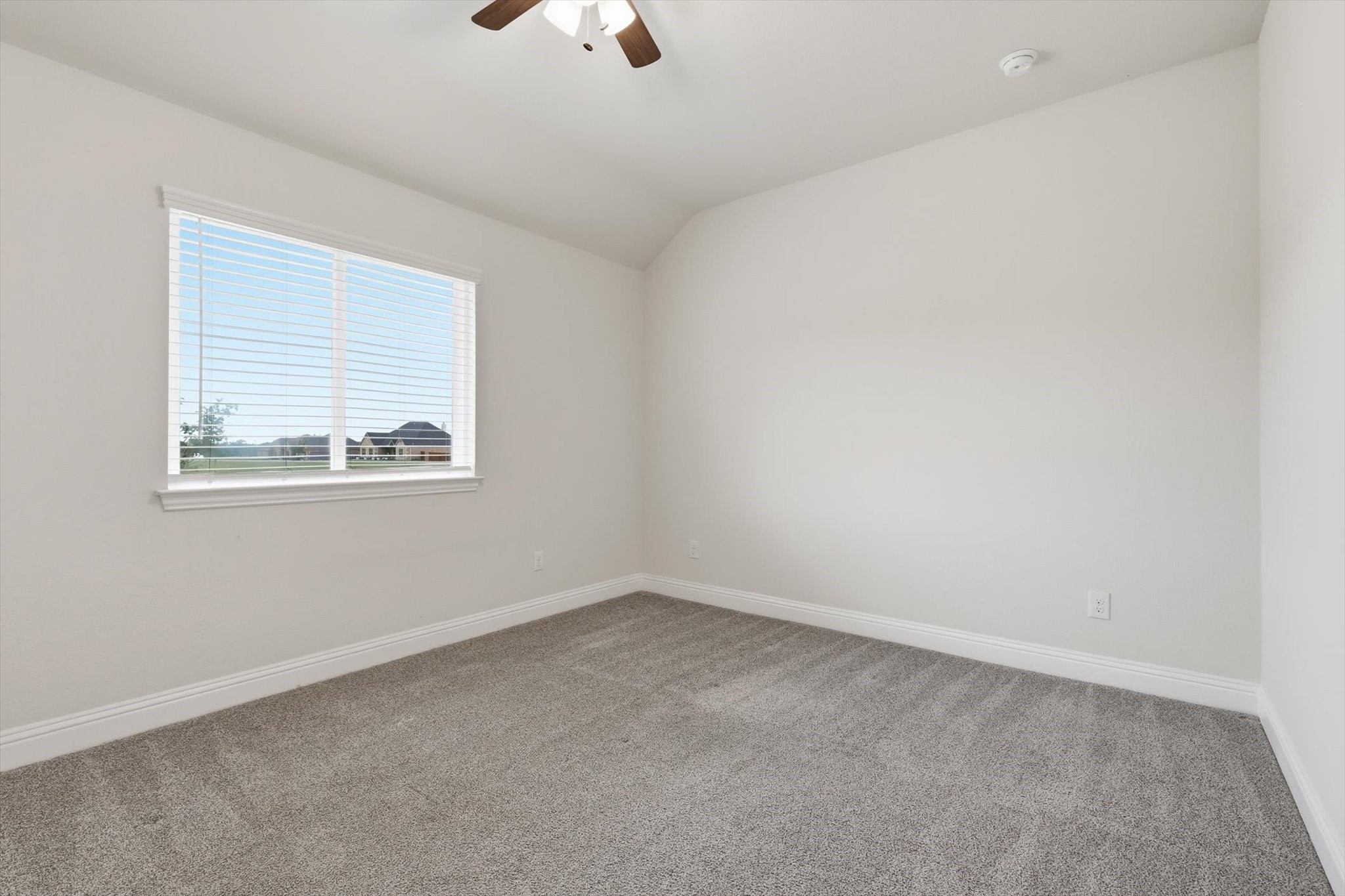5013 Diamond Drive Sanger TX 76266