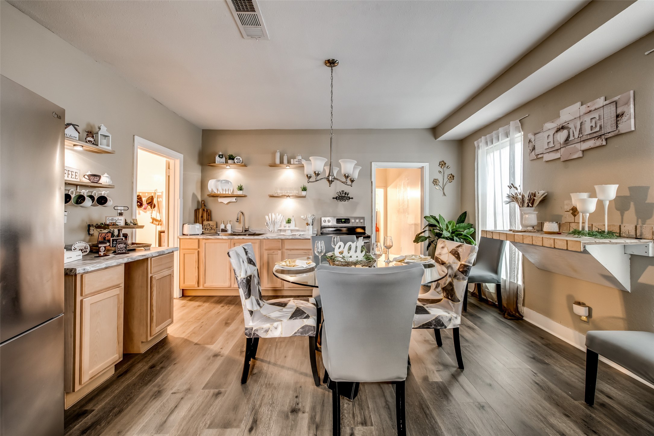 1271 E Magnolia Avenue Fort Worth TX 76104