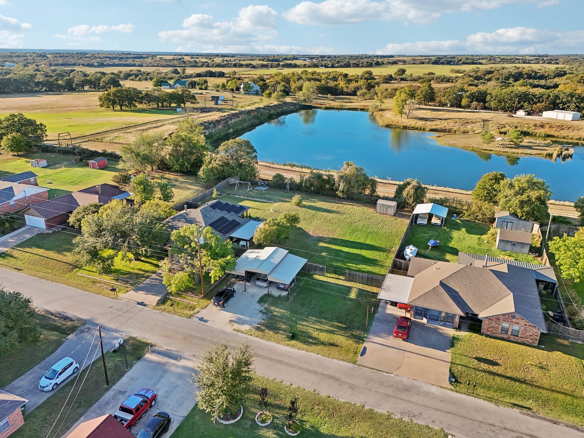 4025 Country Meadows Circle Granbury TX 76049