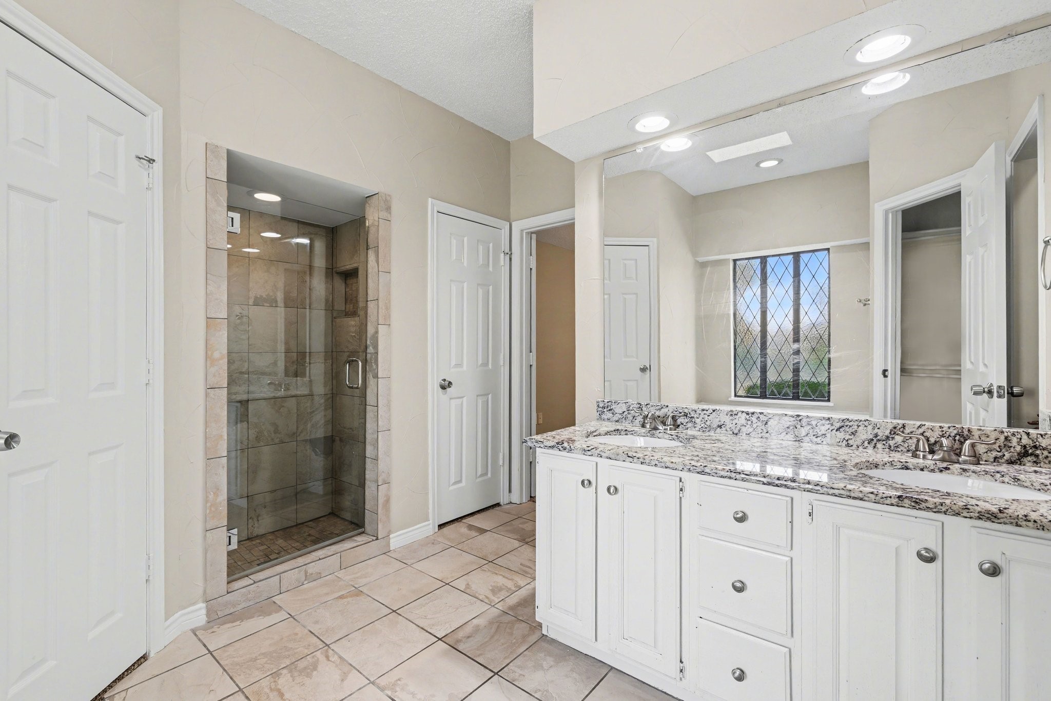 505 Springhill Drive Hurst TX 76054