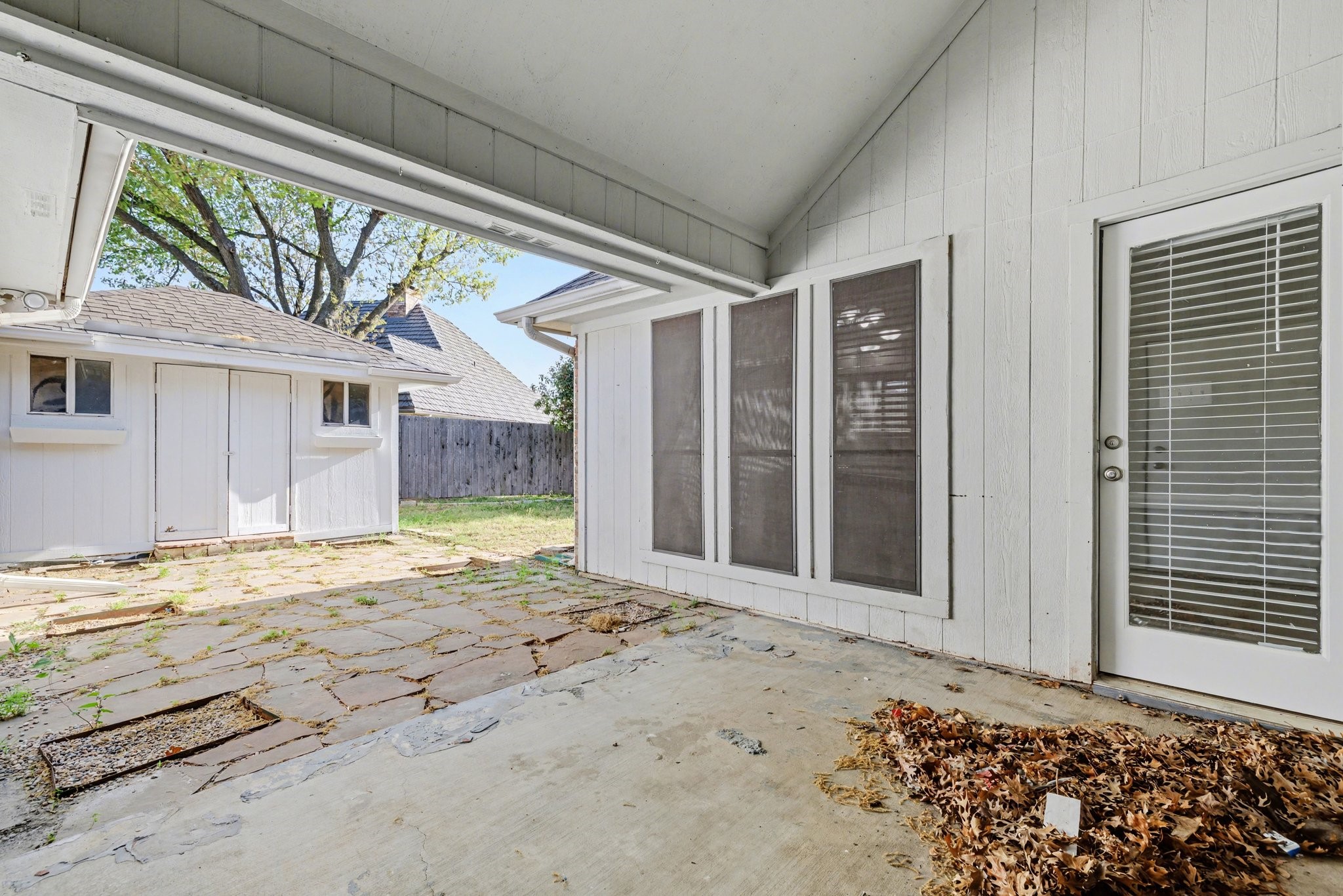 505 Springhill Drive Hurst TX 76054