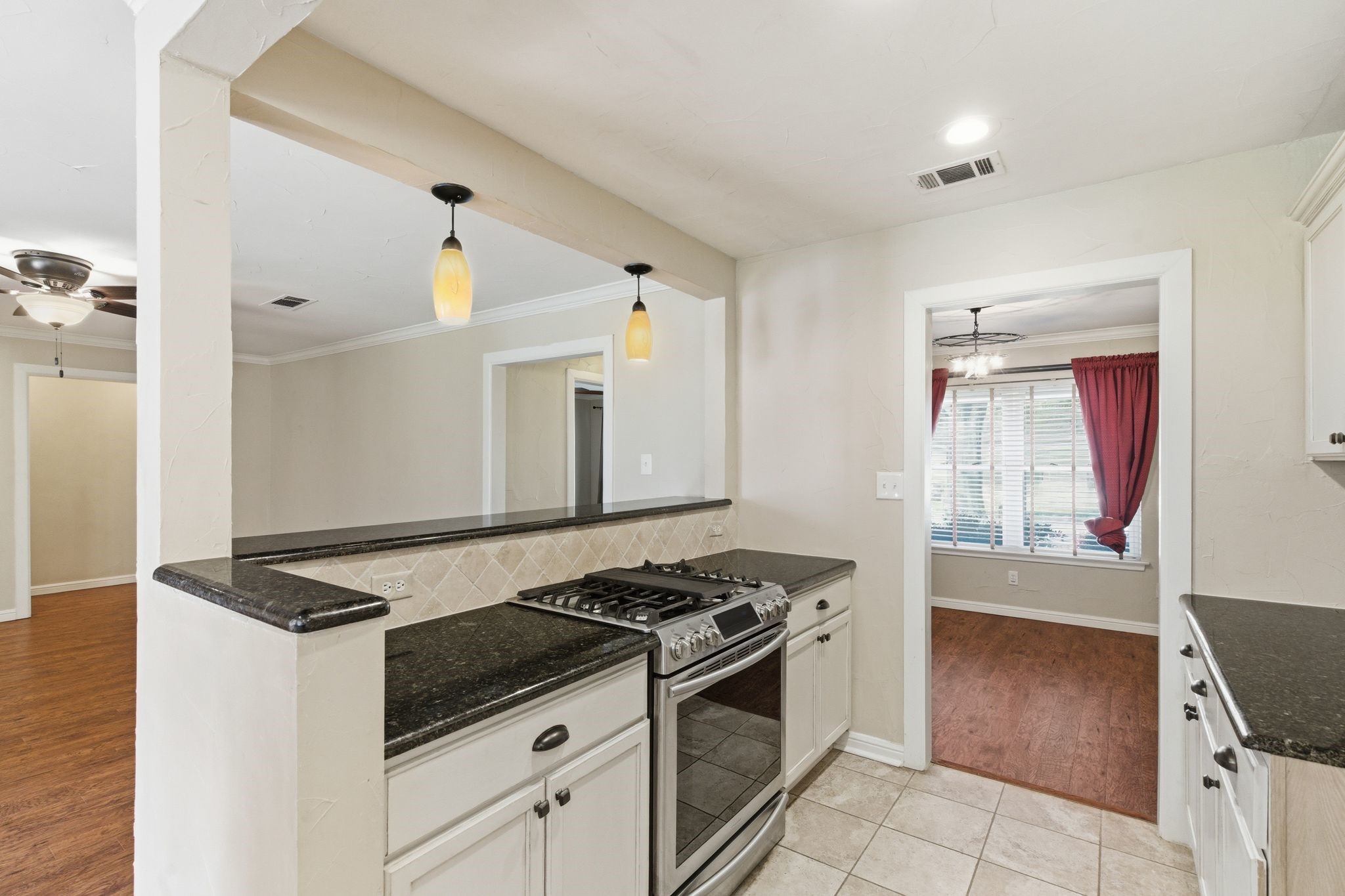 1760 Acorn Lane Hurst TX 76054