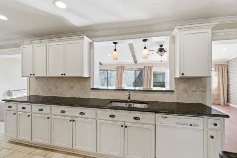 1760 Acorn Lane Hurst TX 76054